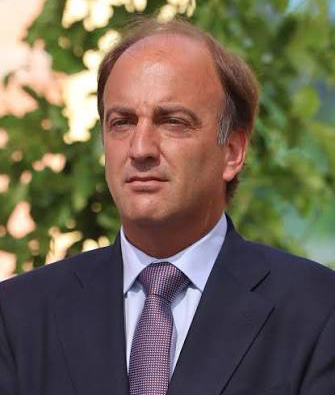 IUCyL lleva al Congreso las presuntas irregularidades en el acceso del consejero Joaquín Pino a una plaza de funcionario del Estado